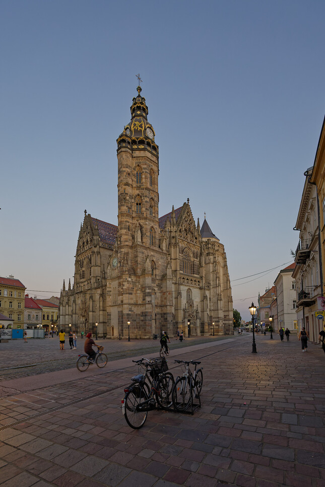 Večer v starom meste III