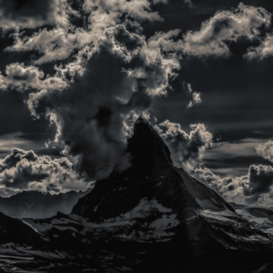Dramatic-horn