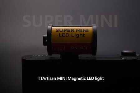 TTArtisan Super Mini Magnetic LED Light