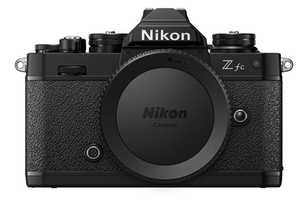 Nikon predstavuje ikonický fotoaparát Z fc a objektív NIKKOR Z 40 mm v nových variantách
