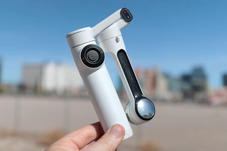I Made My Travel Videos Look Like Hollywood With a Pocket Gimbal