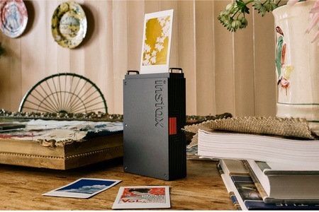 Spoločnosť Fujifilm predstavuje tlačiareň pre smartfóny instax mini Link+™