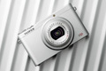 FUJIFILM predstavuje nový digitálny fotoaparát XQ1