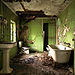 abandonedbathroom_1