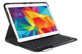 Tablet v rukách fotografa