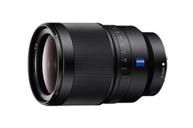 Sony vás rozmaznáva: štyri nové full-frame E-mount objektívy a štyri nové konvertory