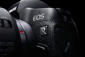 Canon EOS R