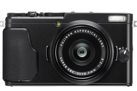 FUJIFILM X70 a XP90