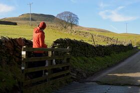 A Day's Photography with a DO-IT-ALL lens