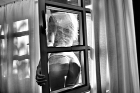 Nikon Photo Gallery uvádza: Hynek Čermák – Nik On Akt