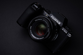 Fujifilm X-S10 - praktickejší ako X-T30