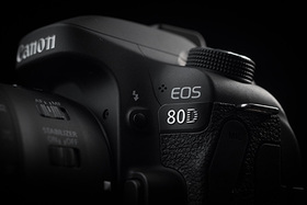 Canon EOS 80D - vydarená evolúcia