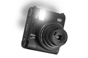Úplne nový, instantný fotoaparát Fujifilm INSTAX MINI 99 prináša farbu do vašich fotografií.